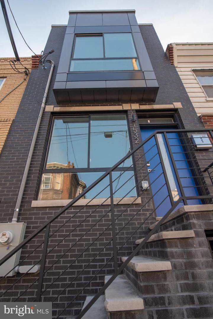 1532 7TH Street - Photo 1