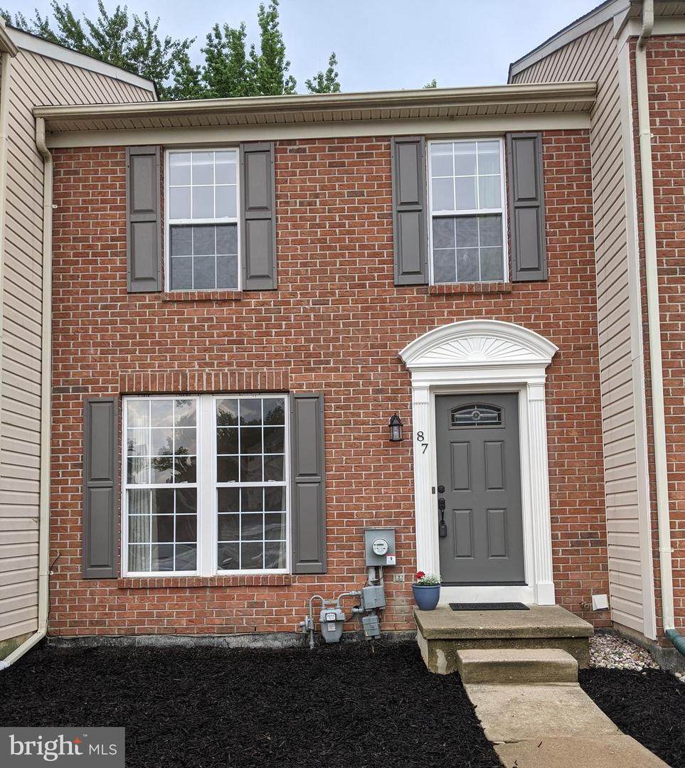 87 Alexis Drive - Photo 1