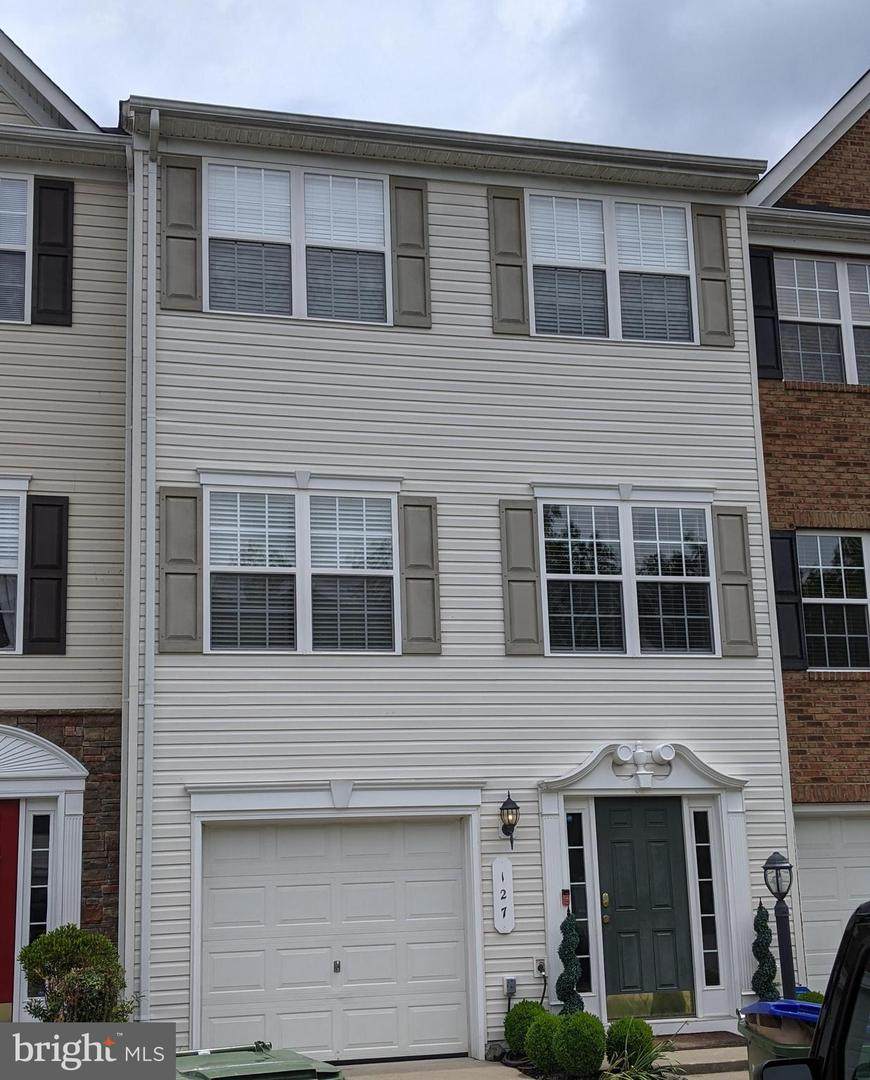 127 Compass Cove - Photo 1