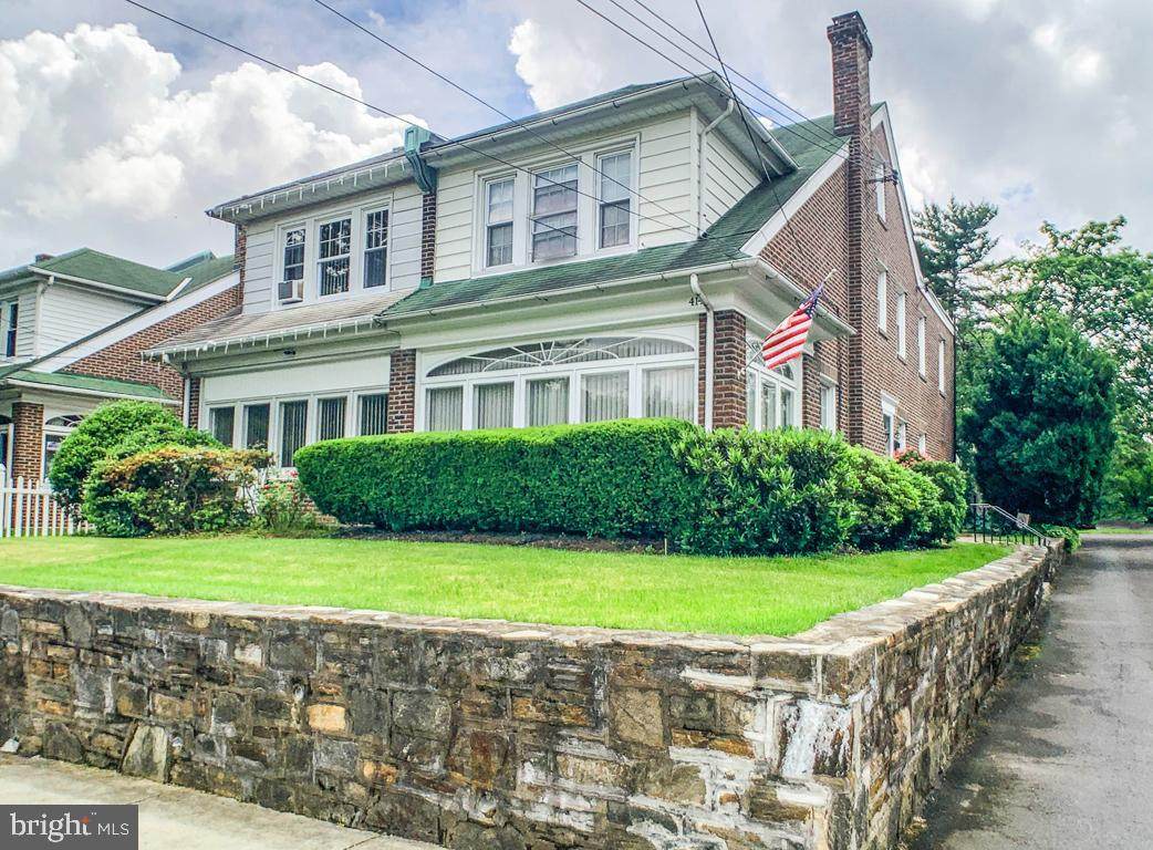 414 Longshore Avenue - Photo 1