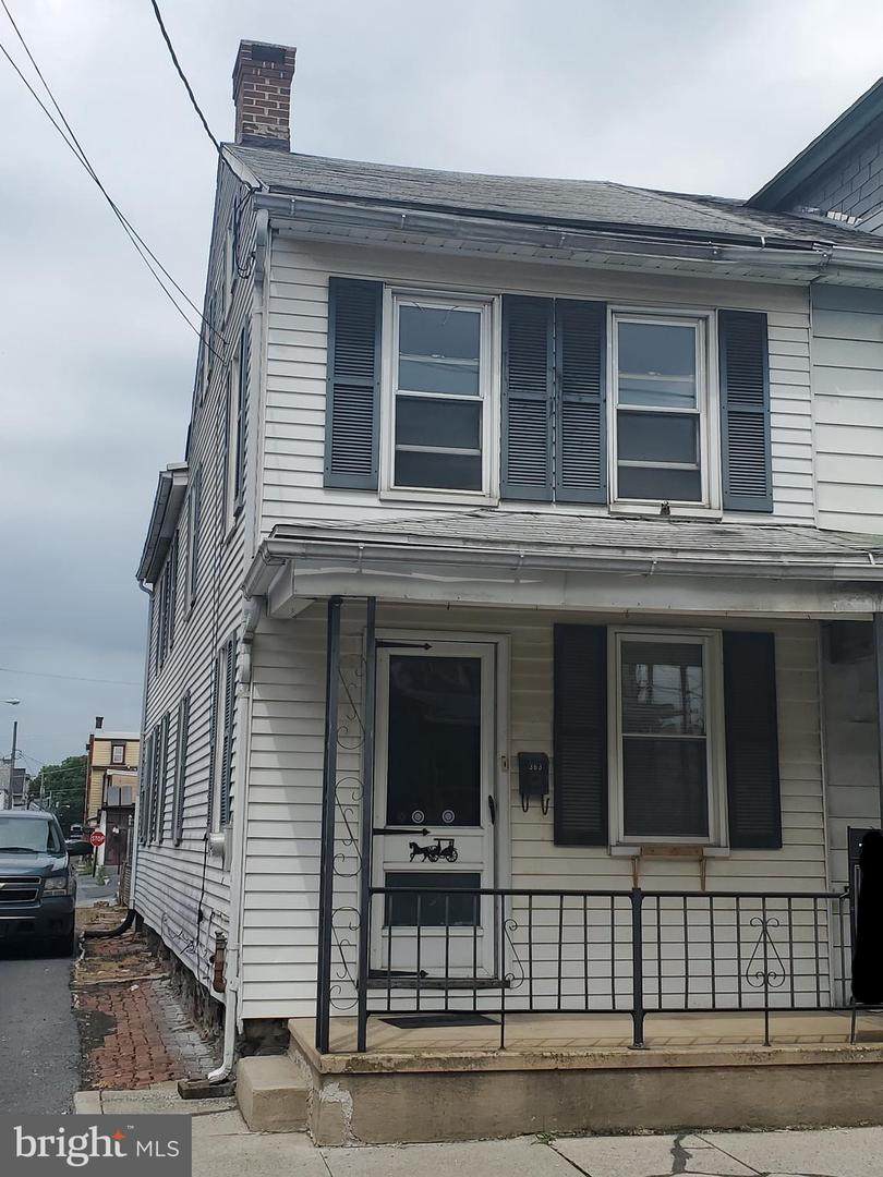 363 4TH Street - Photo 1