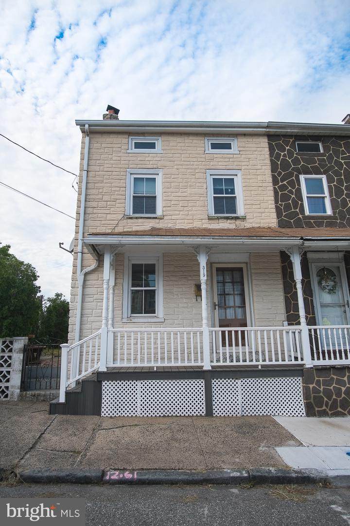 319 High Street - Photo 1