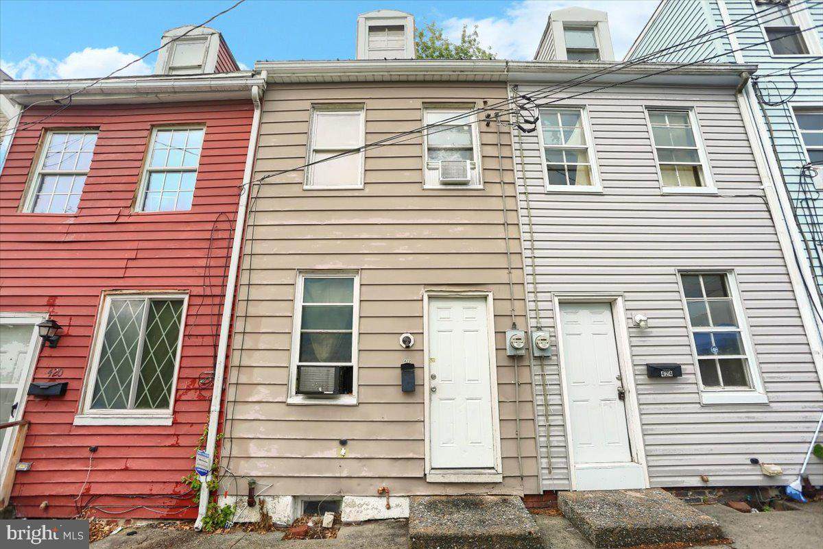 422 Hamilton Street - Photo 1