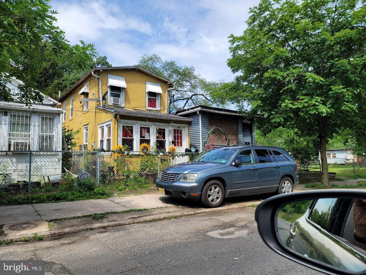 1149 36TH Street - Photo 1