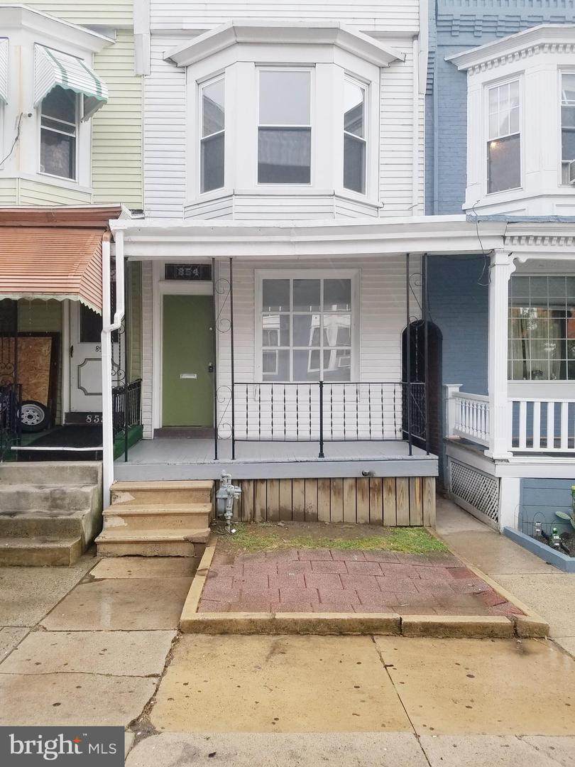 854 12TH Street - Photo 1