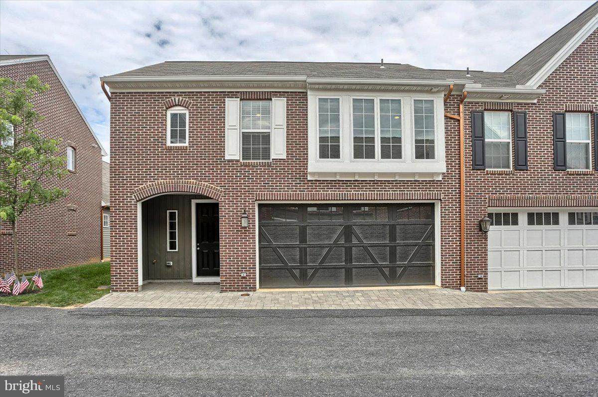 3206 Emerson Way - Photo 1