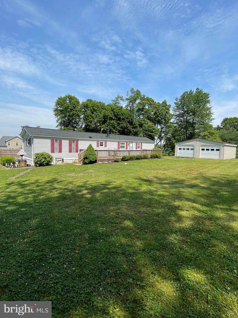 2723 Sharon Road - Photo 1
