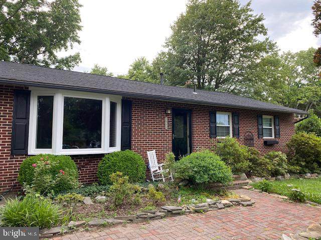 1984 Glencrest Lane - Photo 1