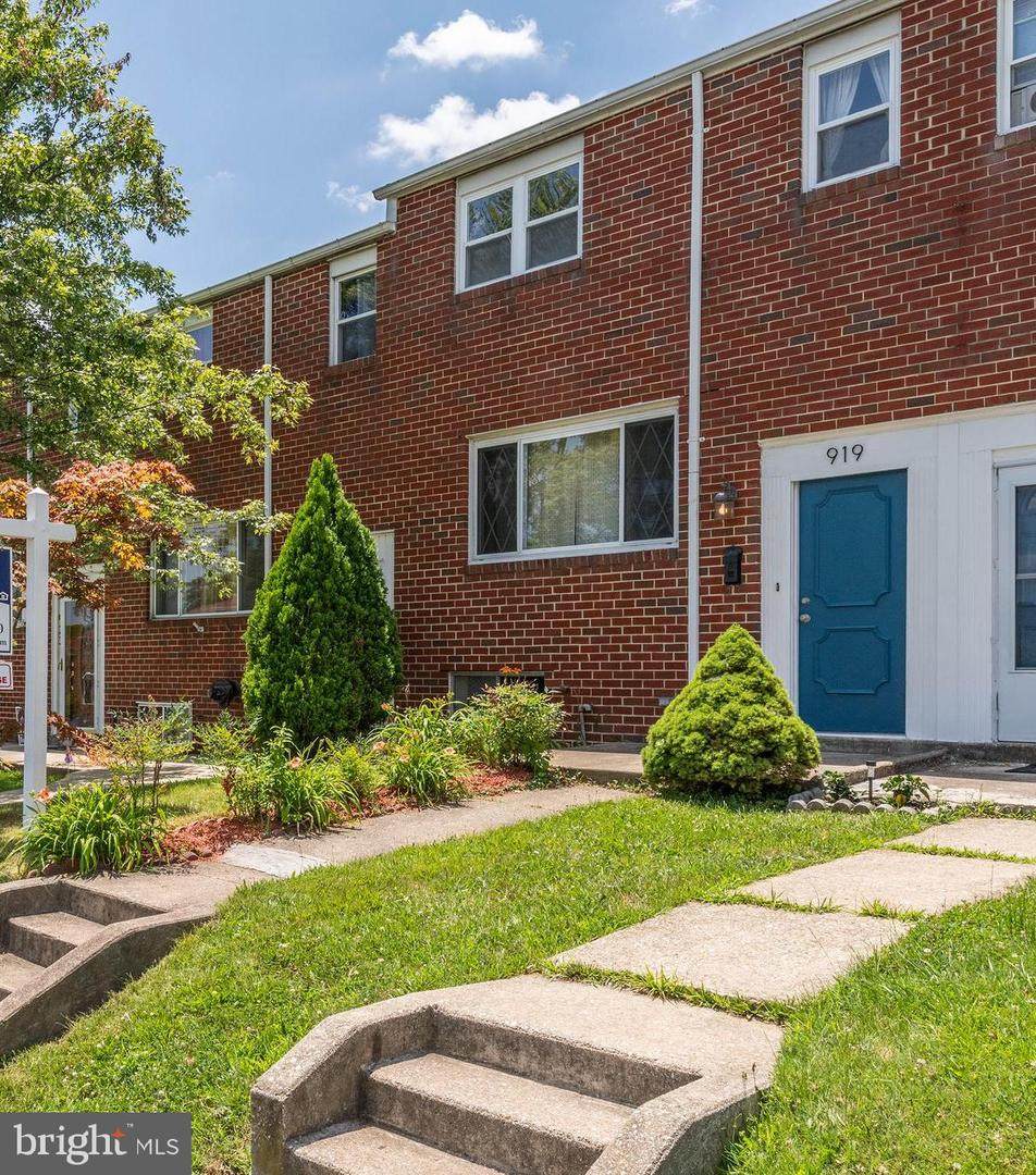 919 Regina Drive - Photo 1