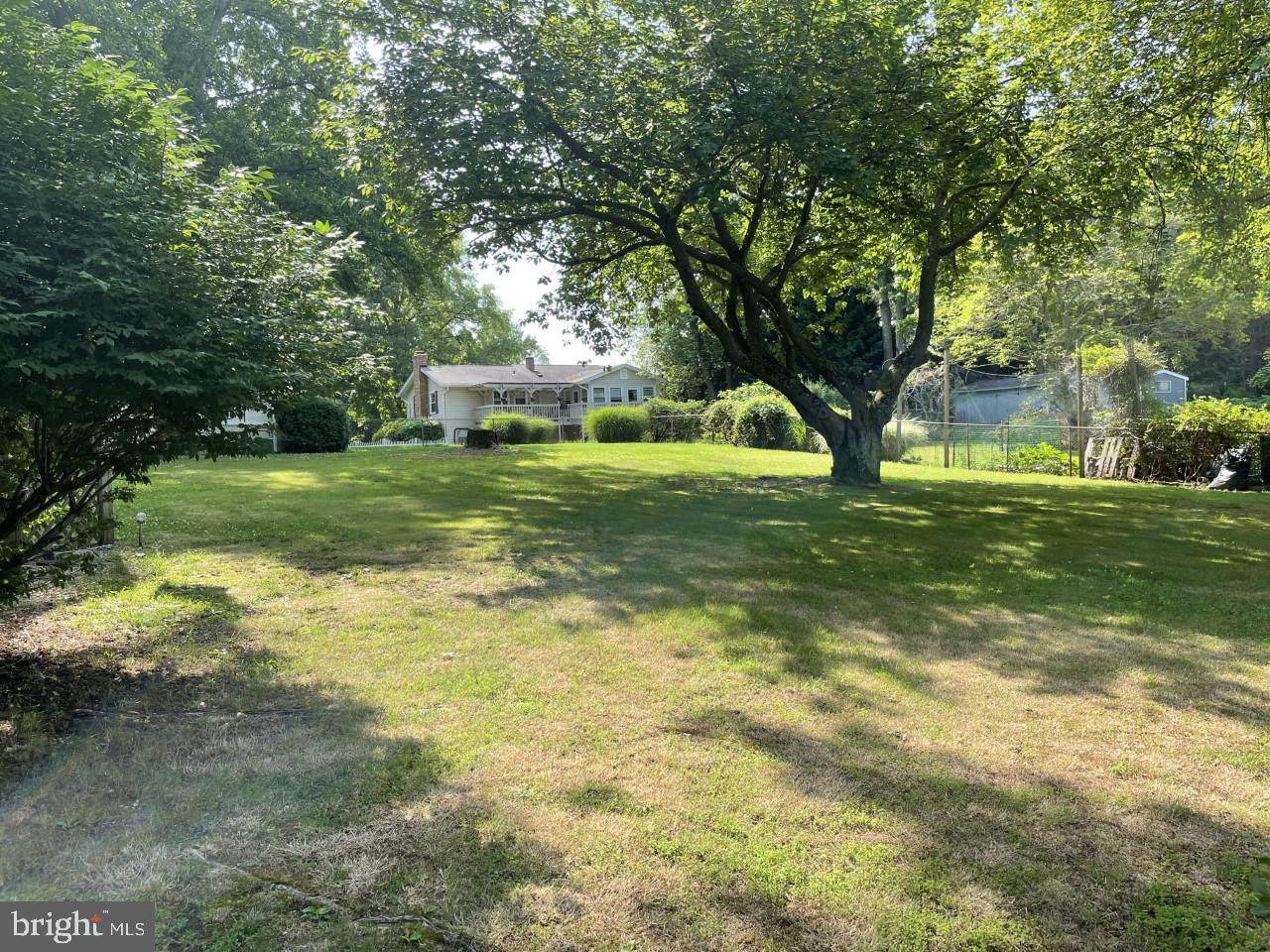 521 Harbor Drive - Photo 1