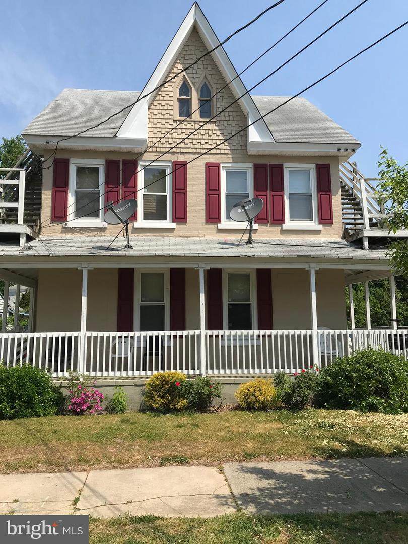 606 Mulberry Street - Photo 1