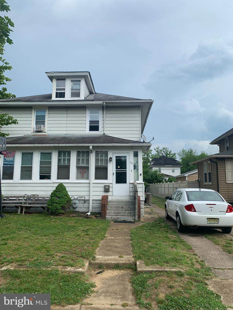 567 Billings Avenue - Photo 1