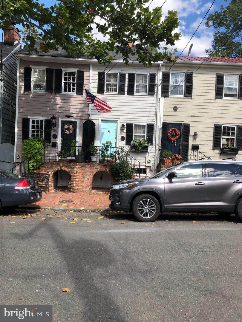205 Wolfe Street - Photo 1