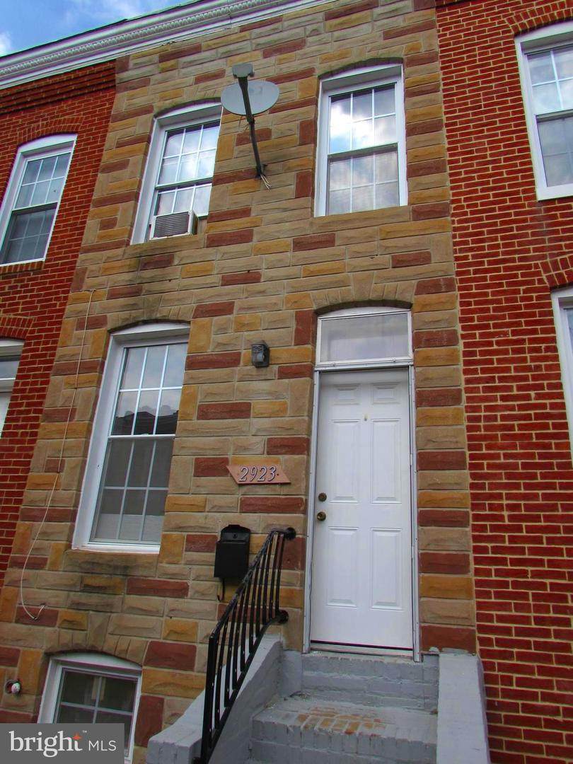 2923 Miles Avenue - Photo 1