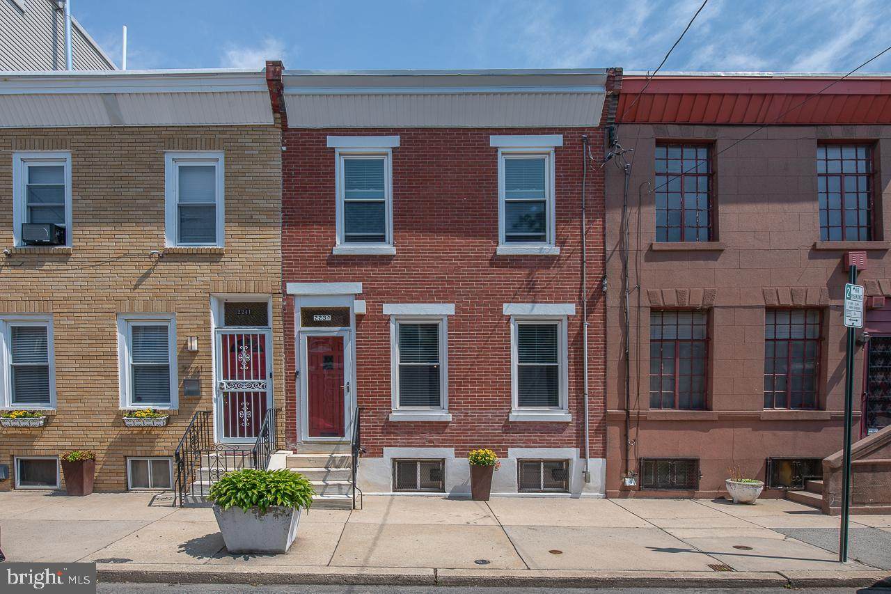 2239 Oakford Street - Photo 1