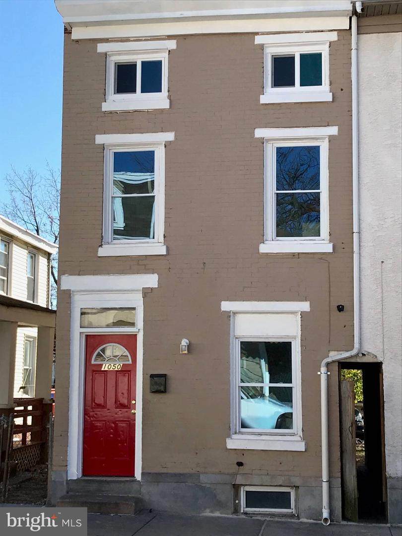 1050 Willow Street - Photo 1
