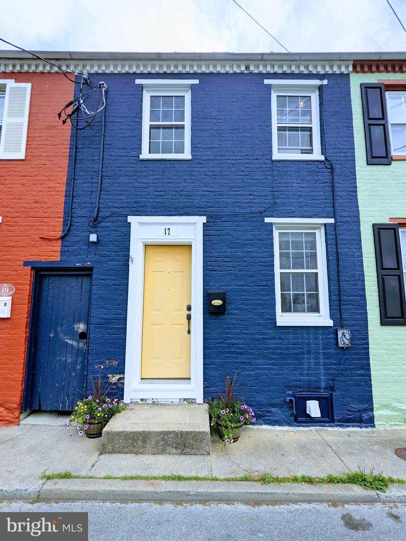 17 Degrange Street - Photo 1