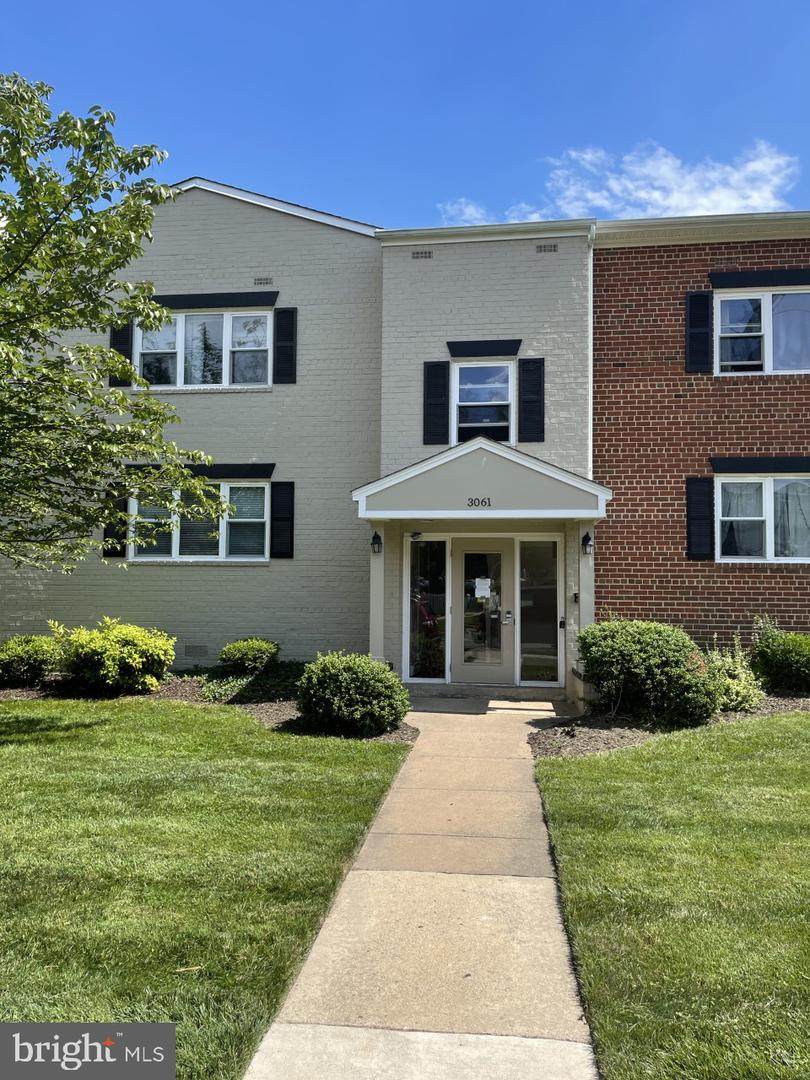 3061 Patrick Henry Drive - Photo 1