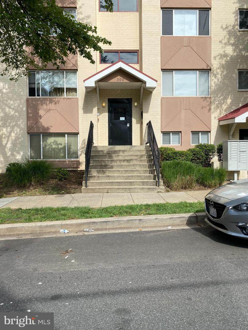 300 50TH Street - Photo 1