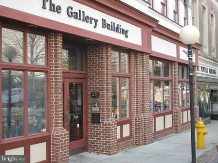 212 Main Street - Photo 1