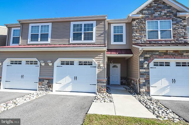 421 Parkview Court - Photo 1