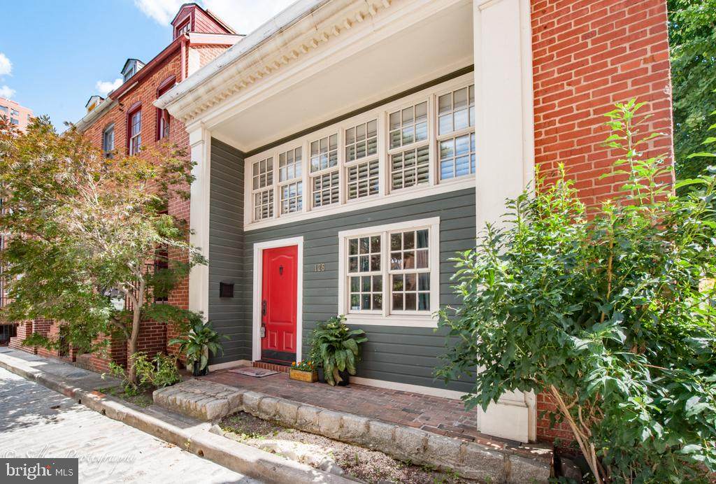 125 Welcome Alley - Photo 1