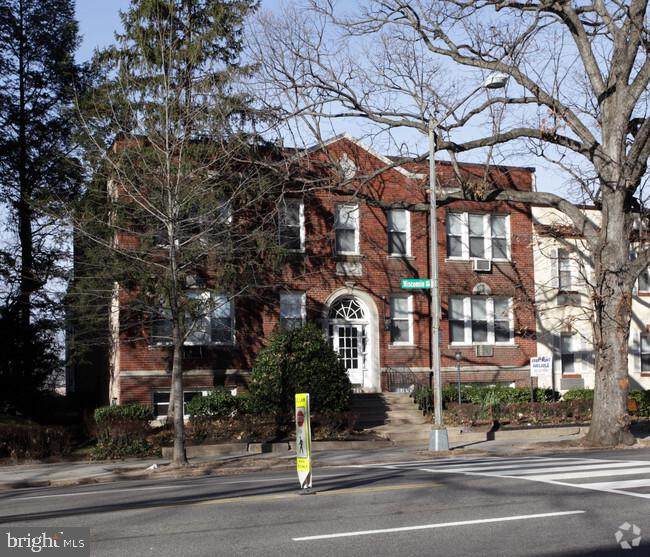 3218 Wisconsin Avenue - Photo 1