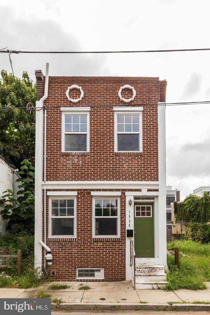 1535 Lambert Street - Photo 1