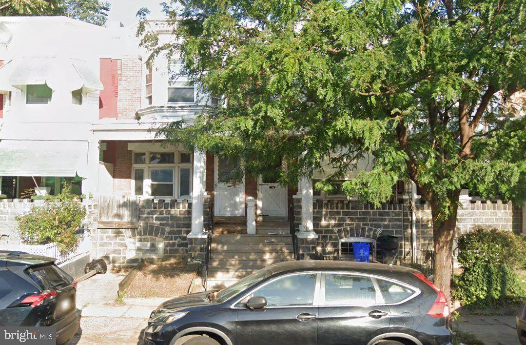613 57TH Street - Photo 1