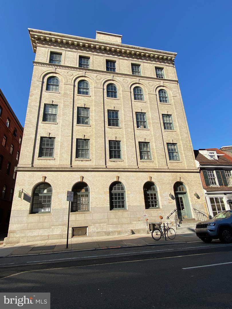 225 Arch Street - Photo 1