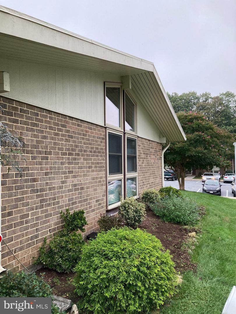 3280 Gleneagles Drive - Photo 1