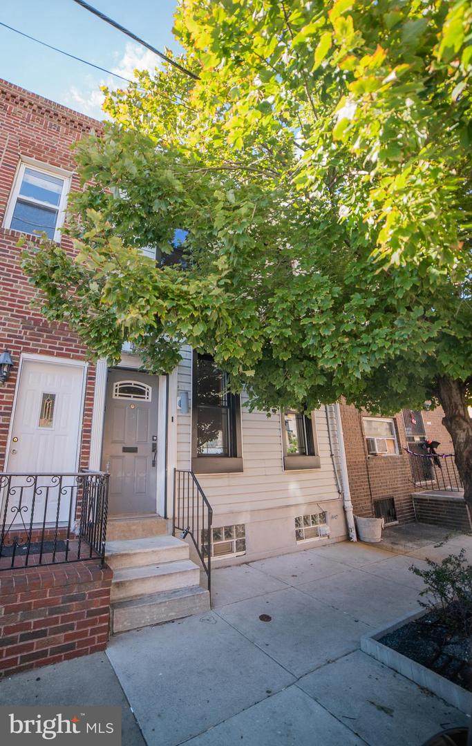 1932 9TH Street - Photo 1