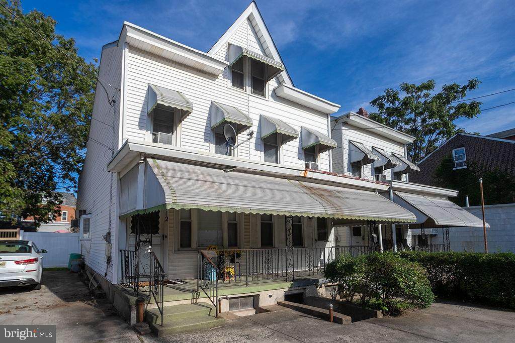 112 Anderson Street - Photo 1