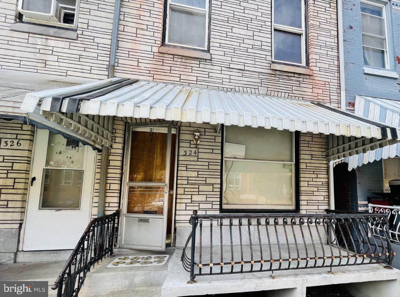 324 10TH Street - Photo 1