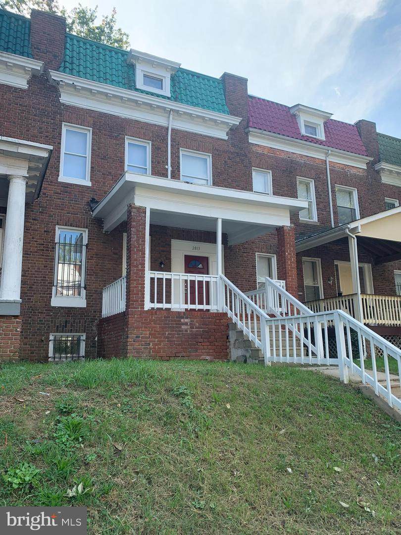2813 Hilldale Avenue - Photo 1