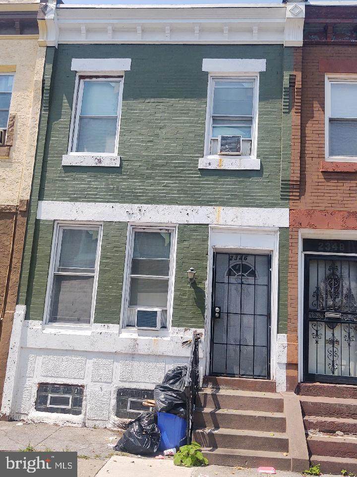 2346 Lambert St - Photo 1