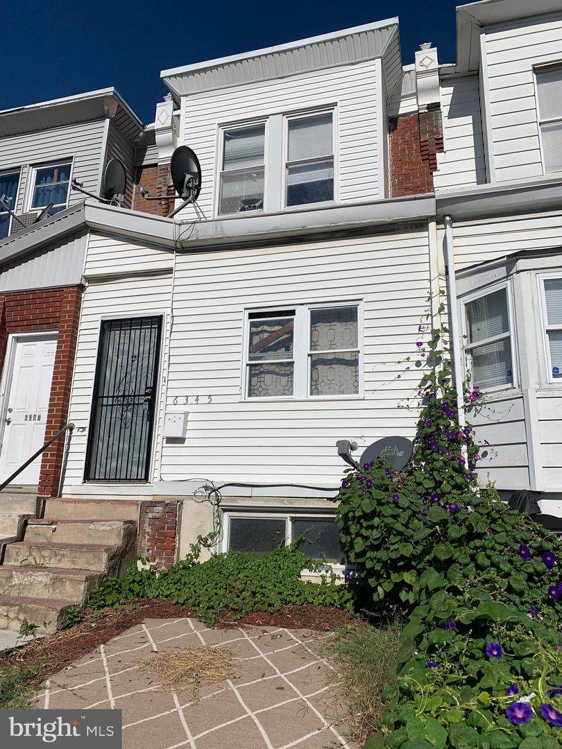6345 Greenway Avenue - Photo 1