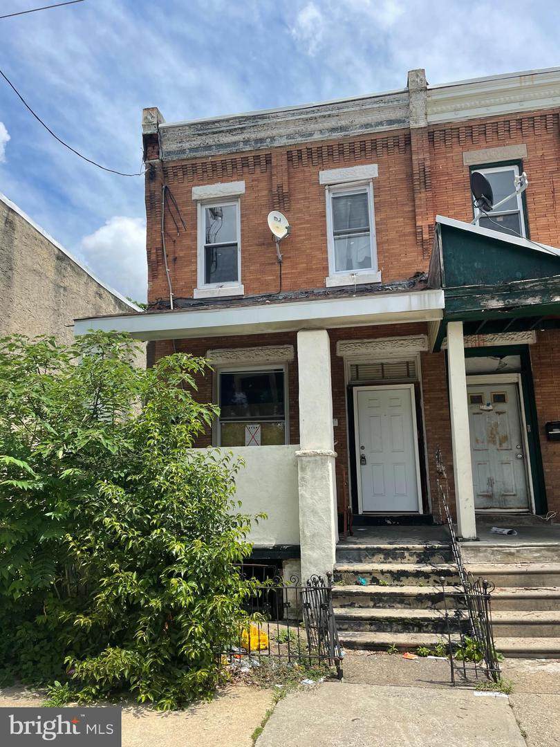 859 48TH Street - Photo 1