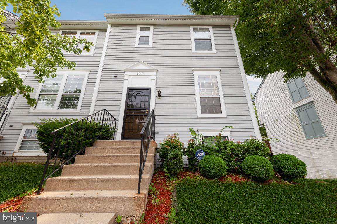 6719 Mountain Lake Place - Photo 1