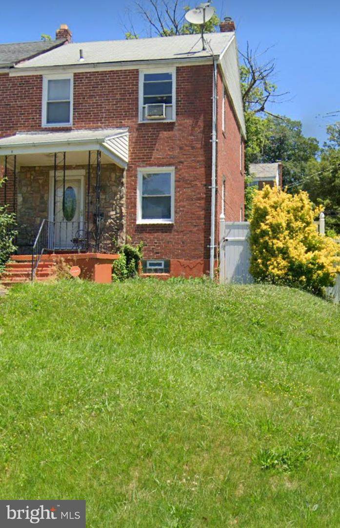 1010 Reverdy Road - Photo 1