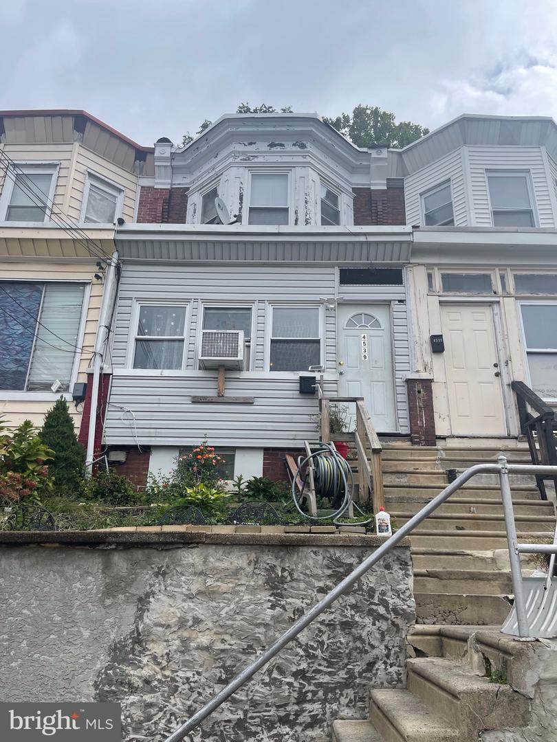 4539 Howard Street - Photo 1