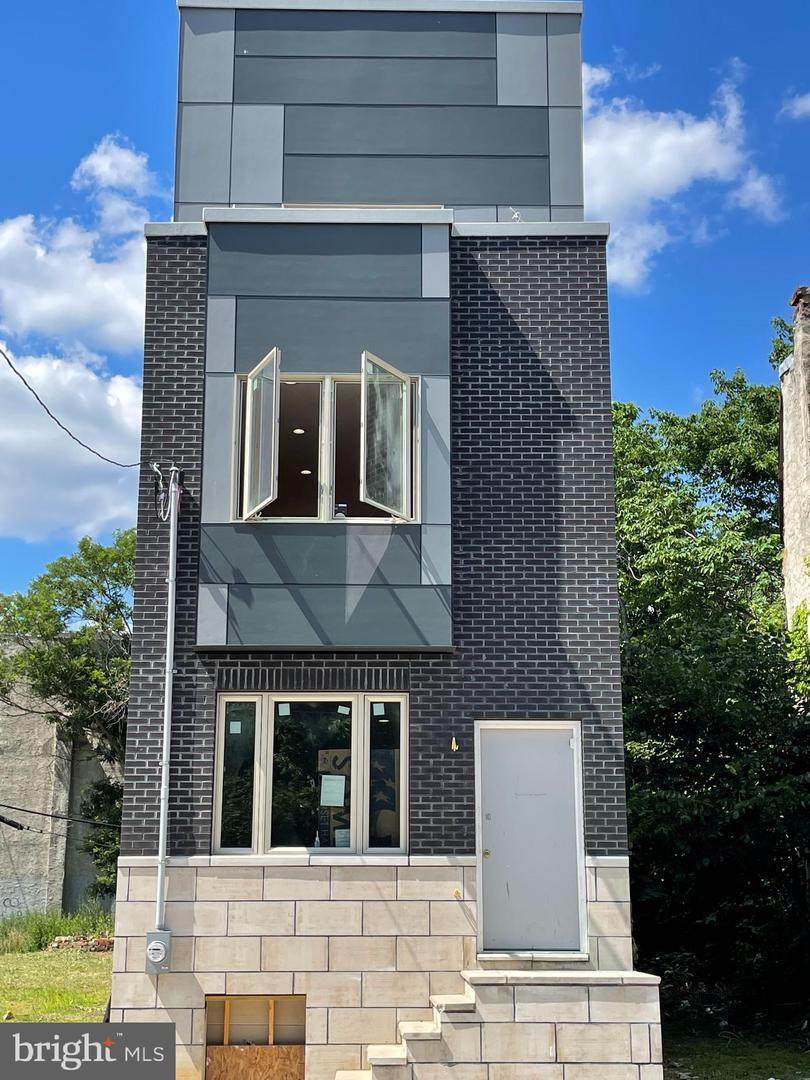 4025 Fairmount Avenue - Photo 1