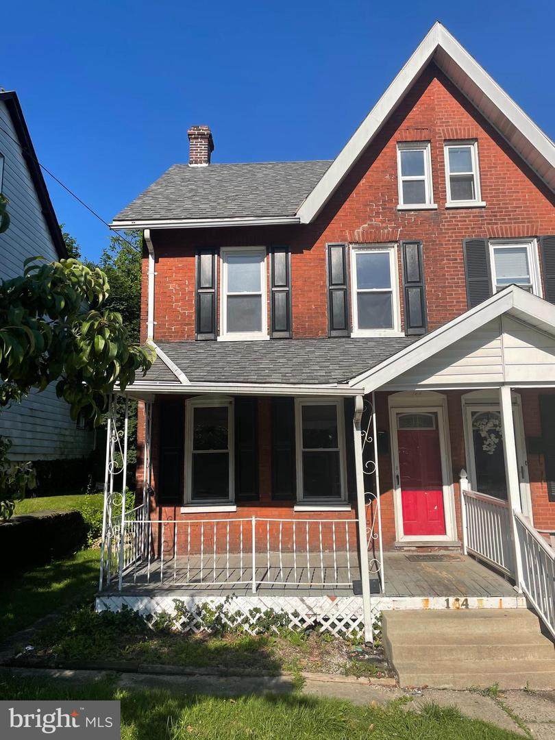 144 5TH Avenue - Photo 1