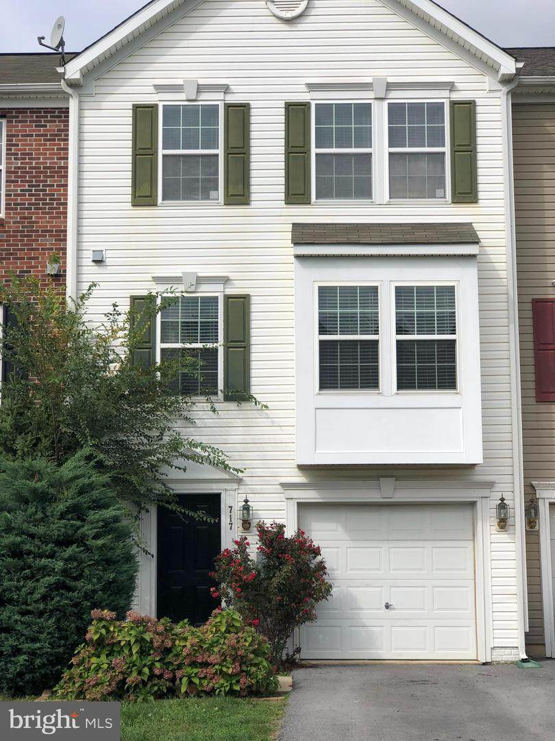 717 Prentiss Point Parkway - Photo 1