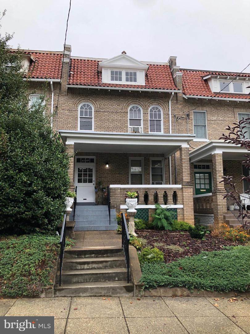 1631 Webster Street - Photo 1
