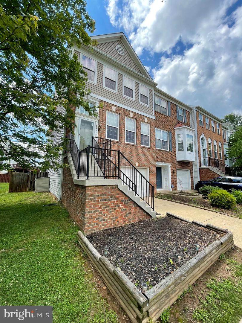 22464 Maison Carree Square - Photo 1