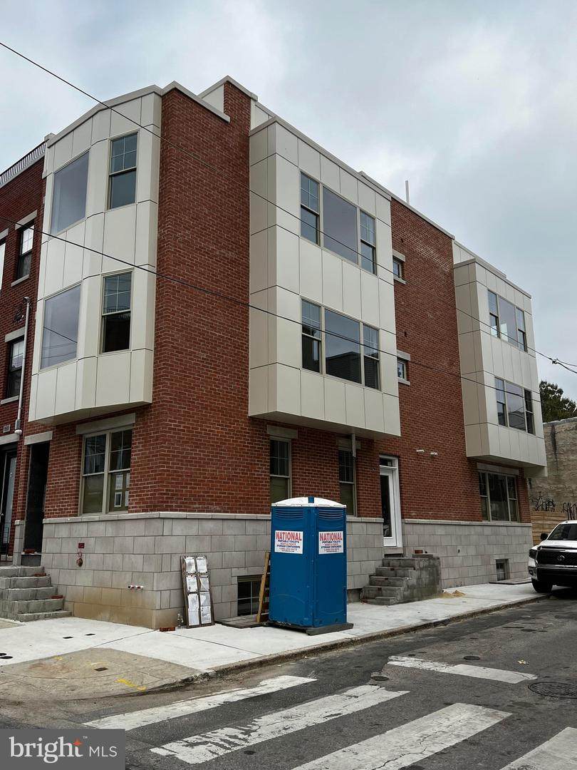 1625 20TH Street - Photo 1
