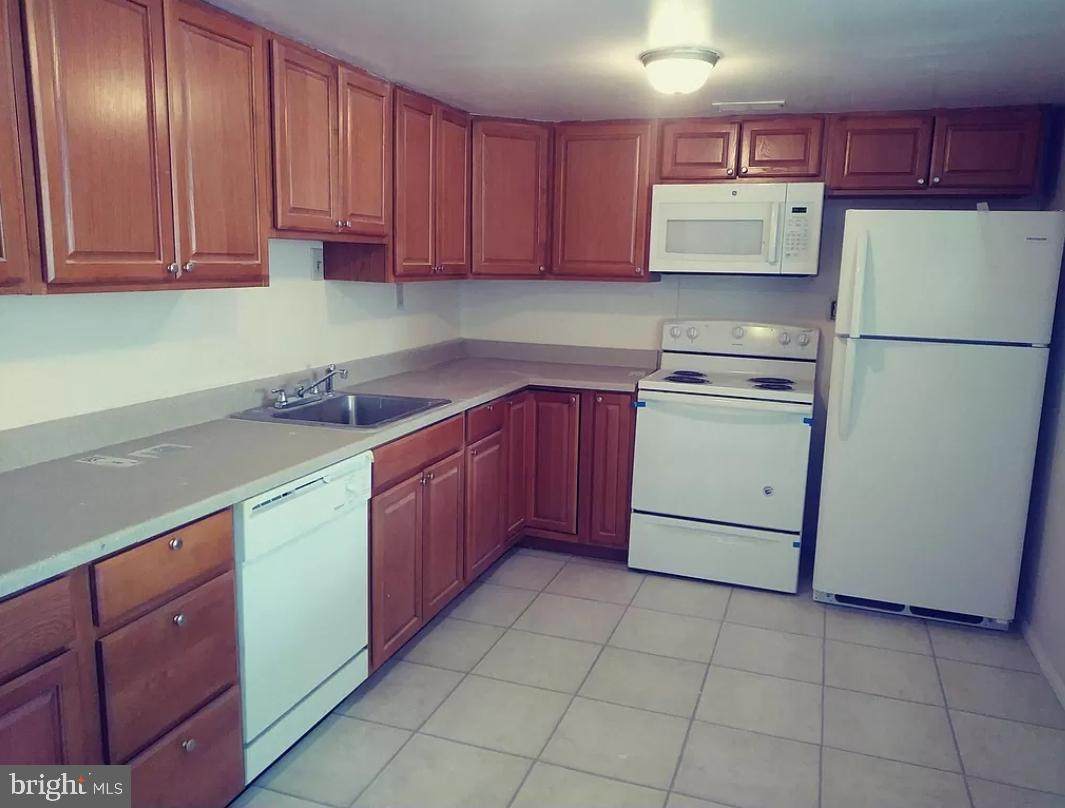 19 Maureen Court - Photo 1