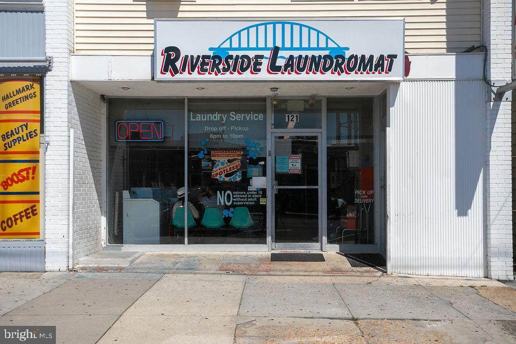 121 Pavilion Avenue - Photo 1