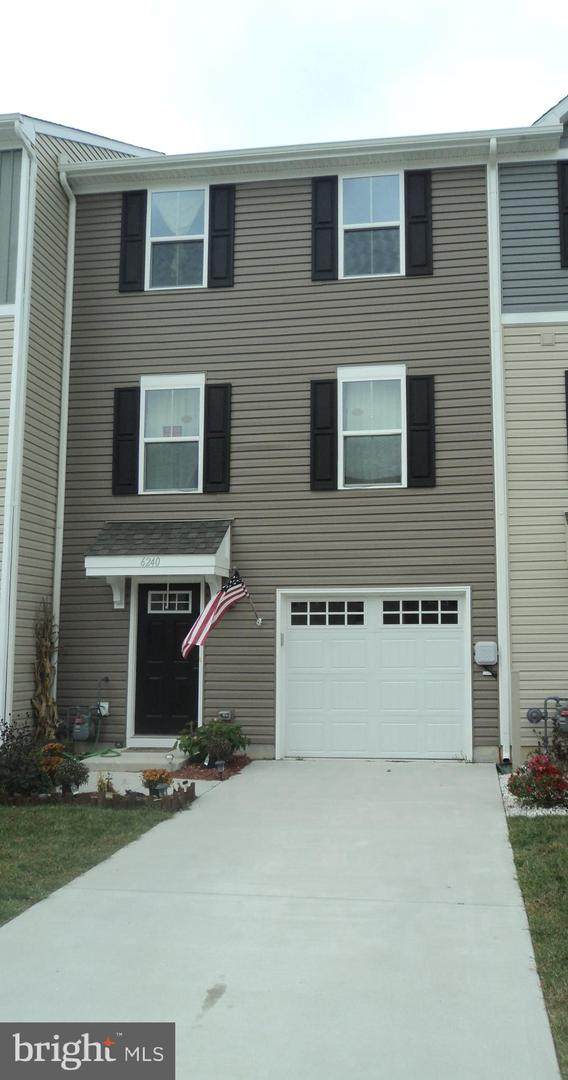 6240 Pebblebrook Dr - Photo 1